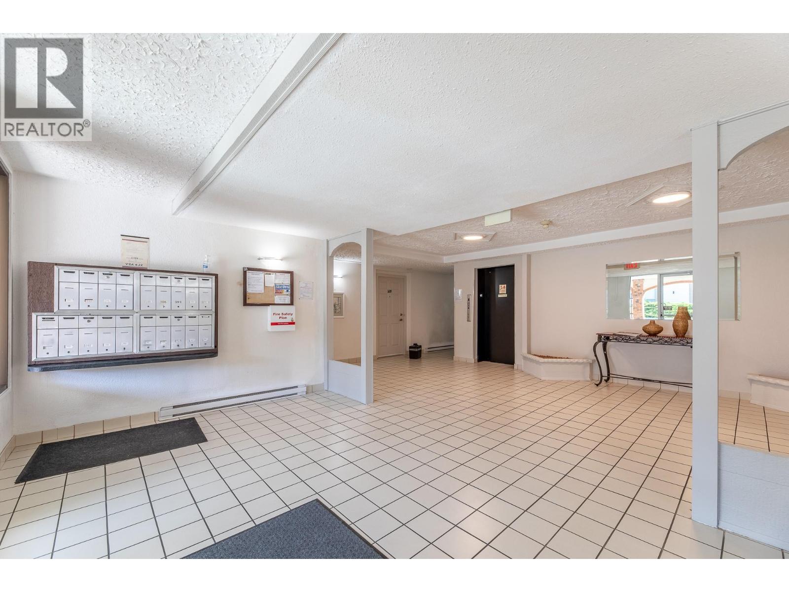 #203 22 Abbott Street - 20