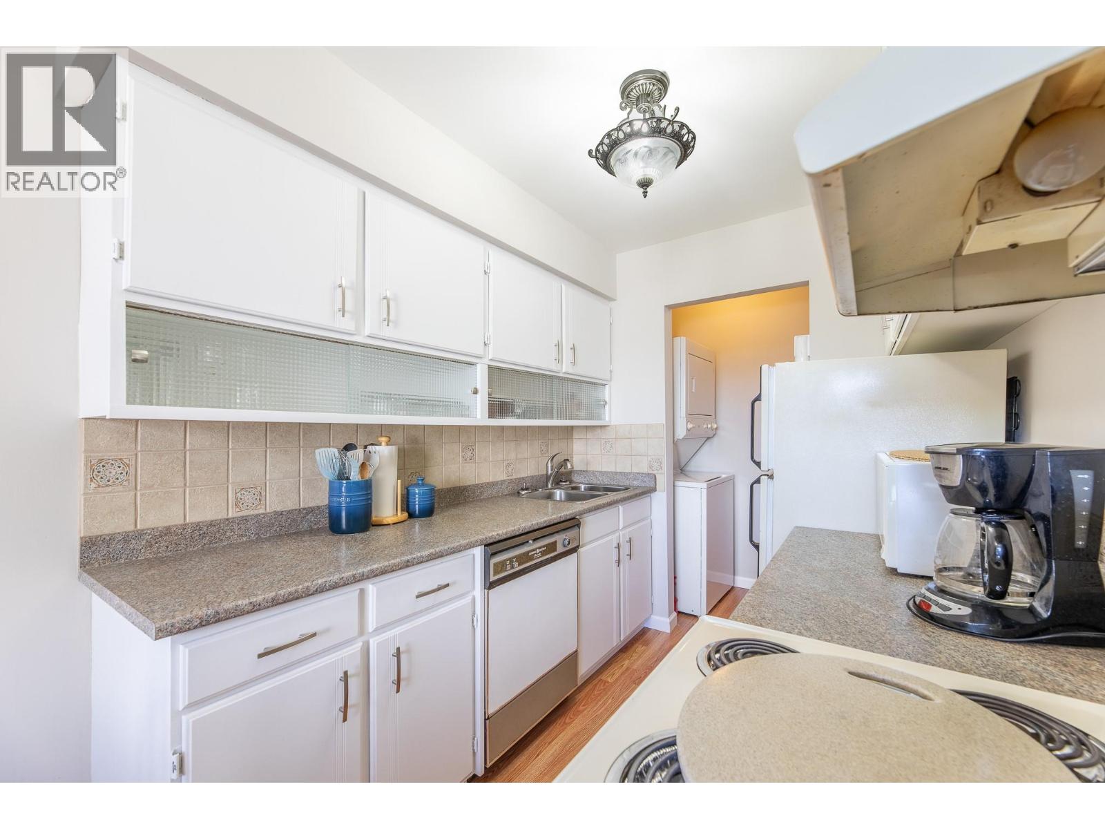 #203 22 Abbott Street - 15