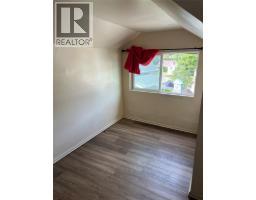 264 Old Rossland Avenue, Trail, BC V1R3M7 Photo 12