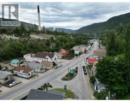 264 Old Rossland Avenue, Trail, BC V1R3M7 Photo 19