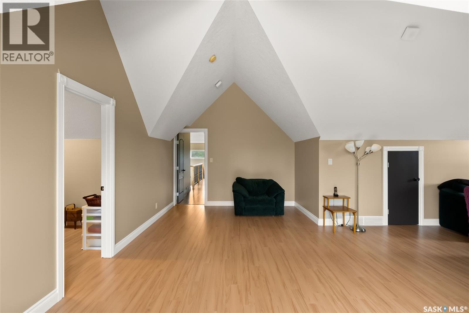 280 Hanley CRESCENT - 32