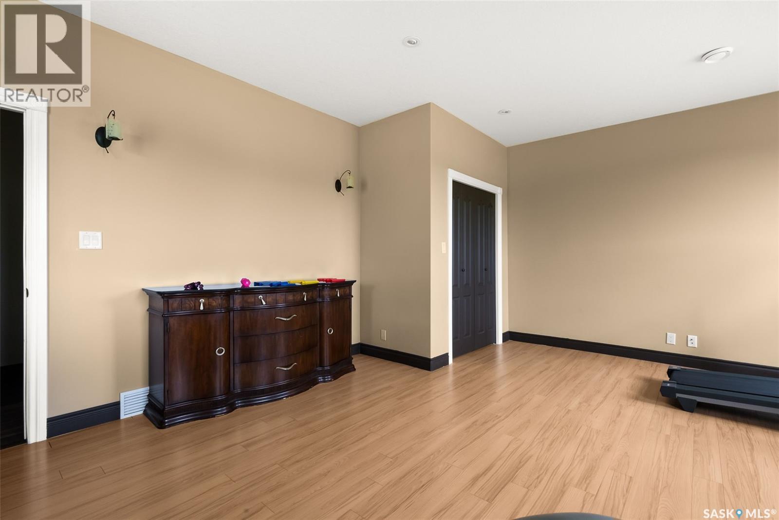 280 Hanley CRESCENT - 45