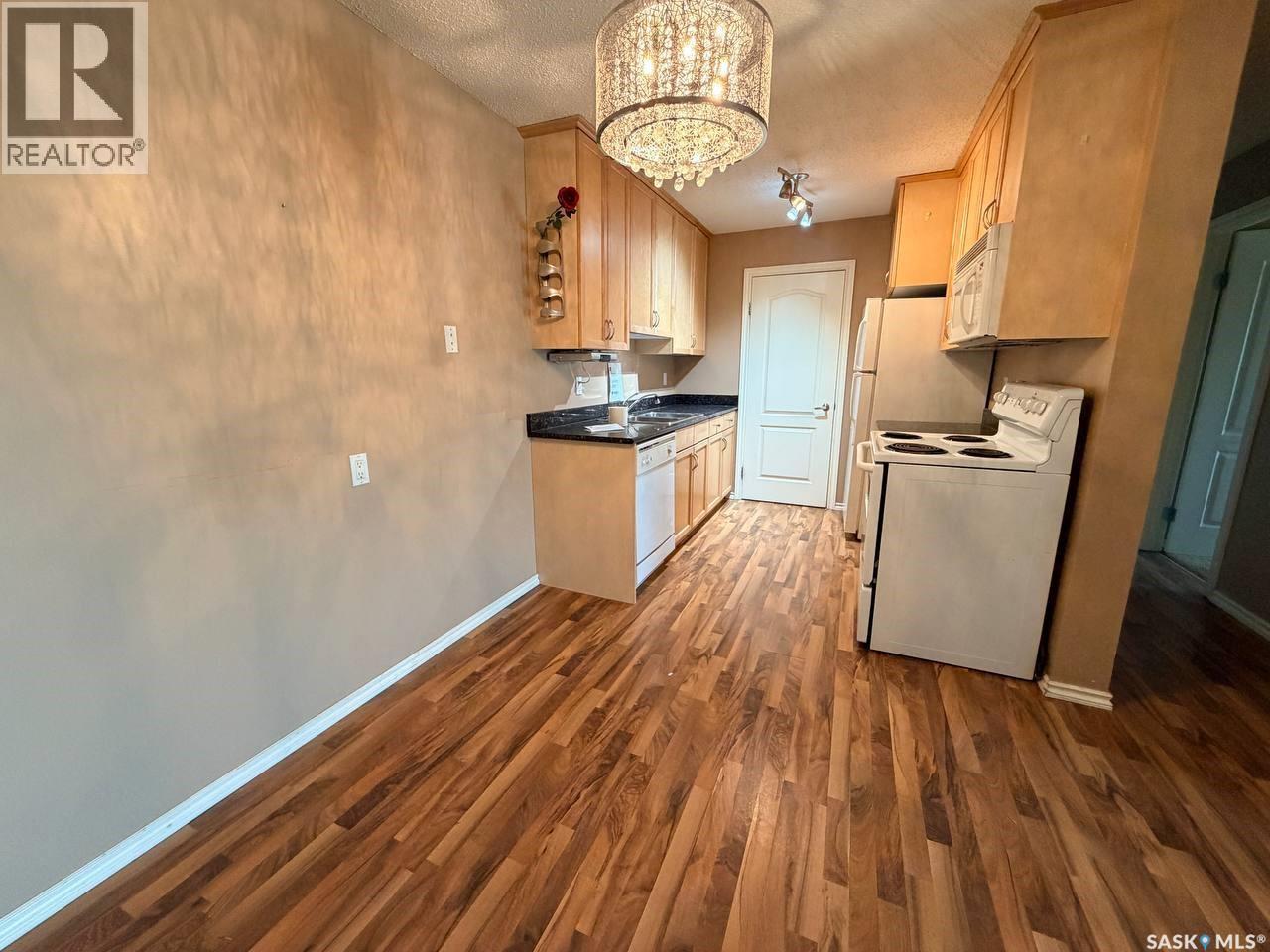 304 A1 - 1121 McKercher DRIVE - photo 2