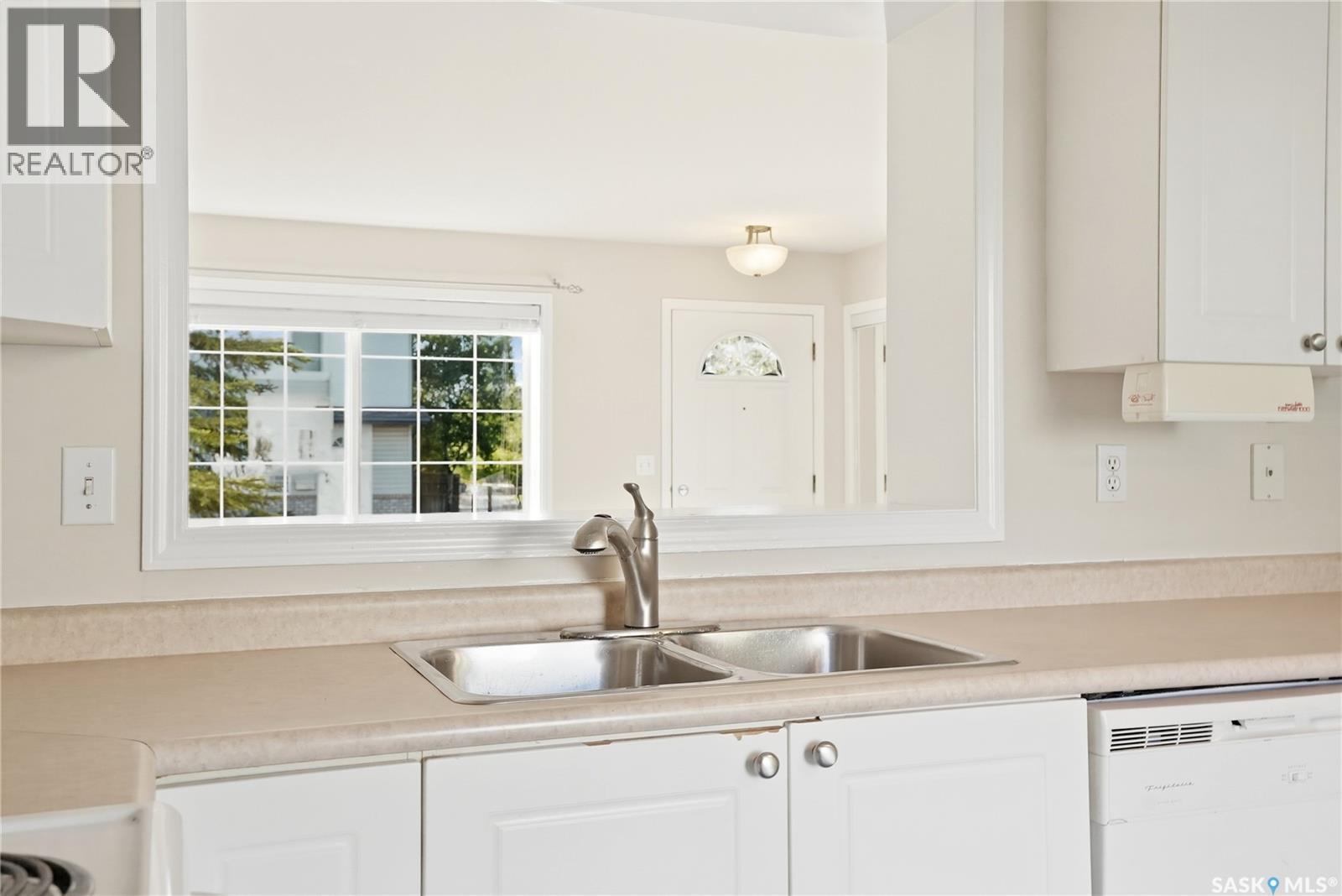 203 670 Kenderdine ROAD — photo 11