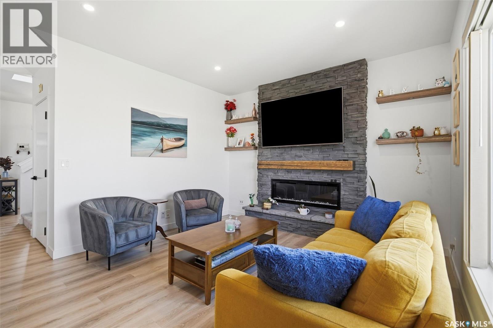 302 Chelsom MANOR — photo 10