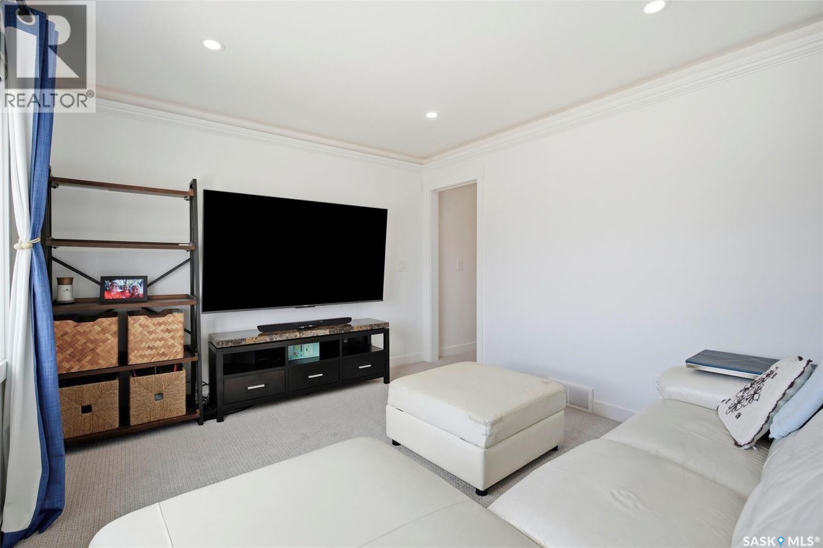 302 Chelsom MANOR — photo 15