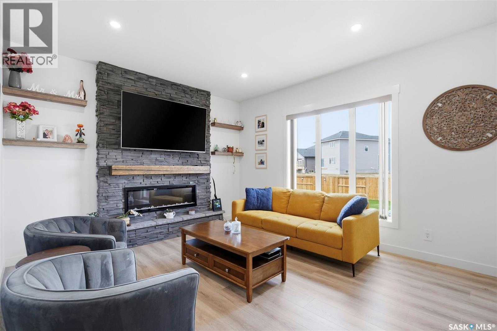 302 Chelsom MANOR — photo 9