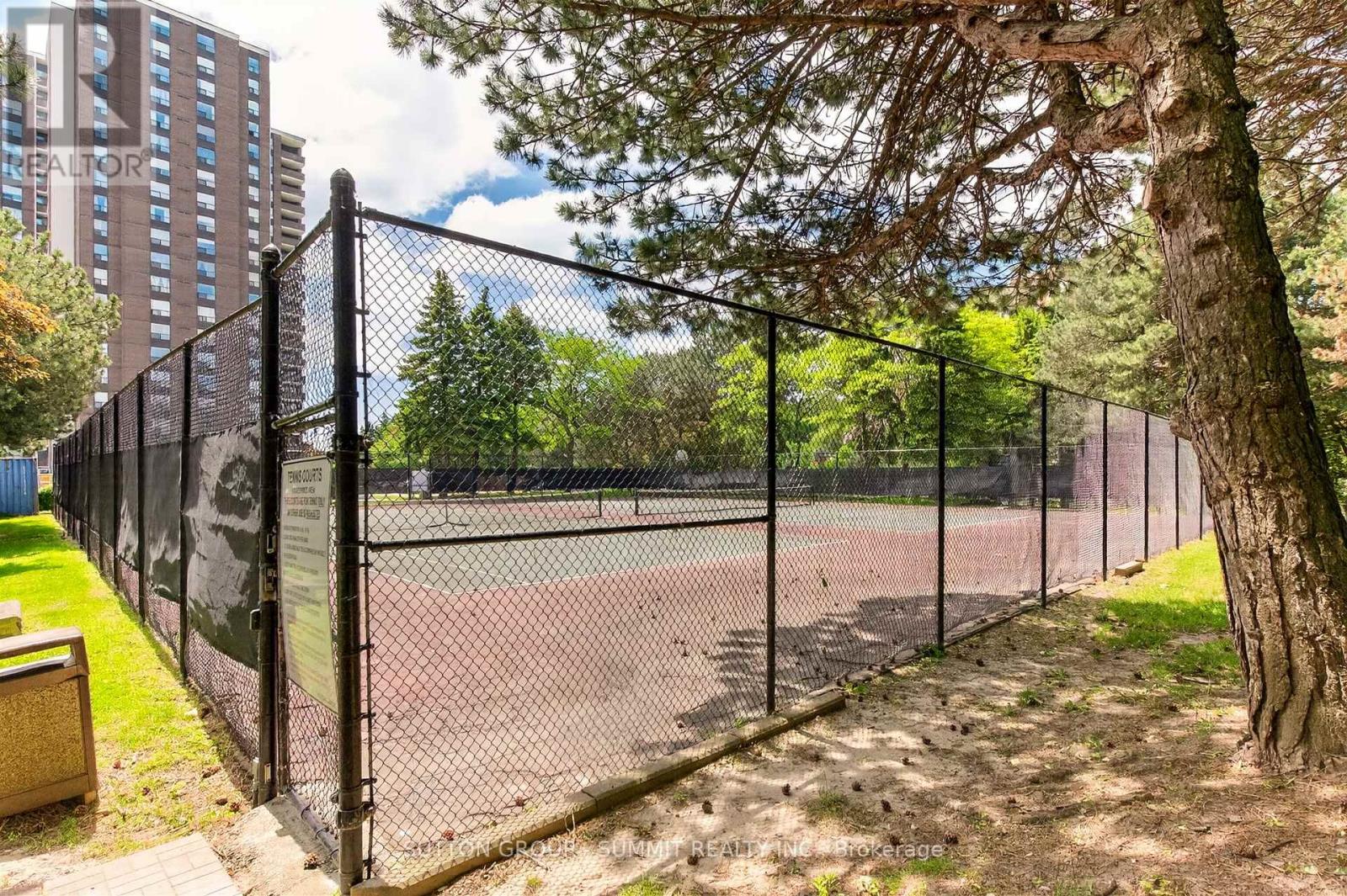 #1606 1535 LAKESHORE ROAD E - 38