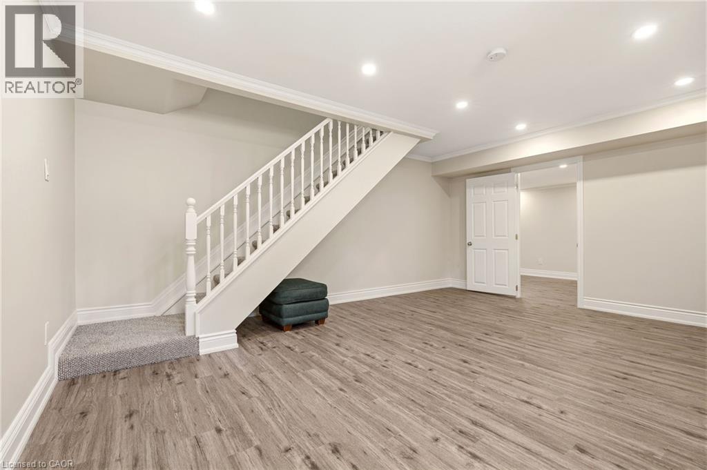 1811 OLD WATERDOWN Road - 36
