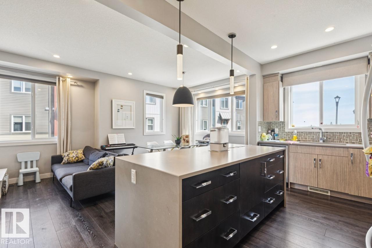 #45 16903 68 ST NW - 3