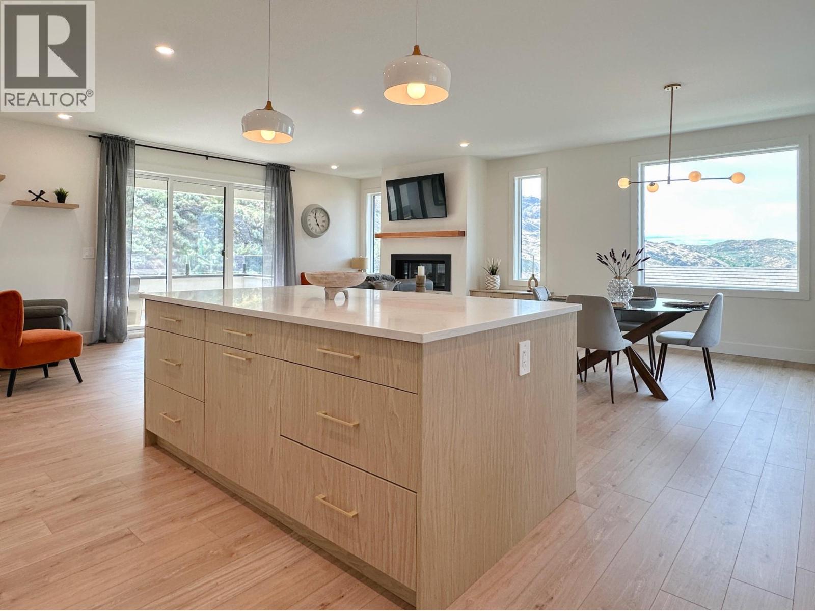 3627 FAIRWINDS Drive - 11