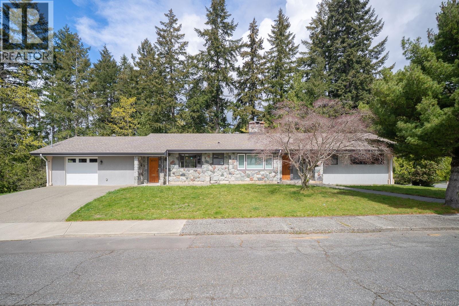 3777 Church St - 1