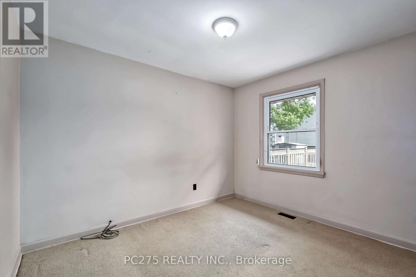 1461 TRAFALGAR STREET - 15