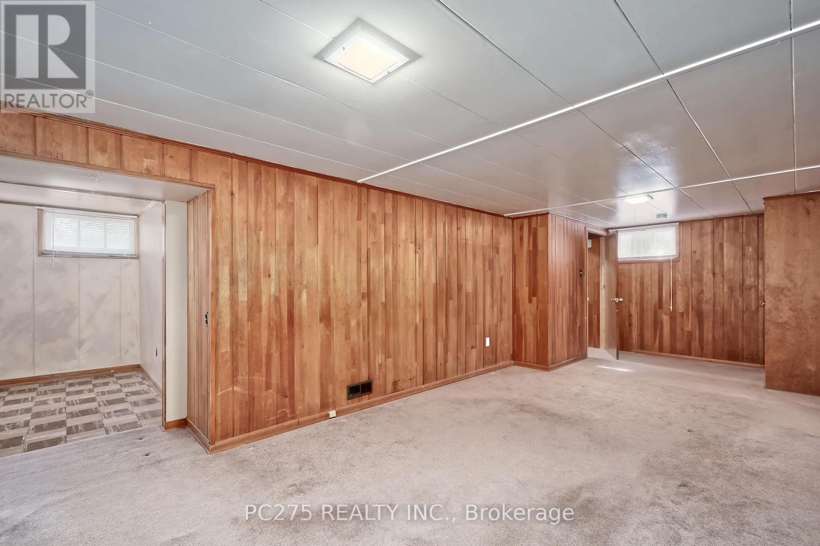 1461 TRAFALGAR STREET - 19
