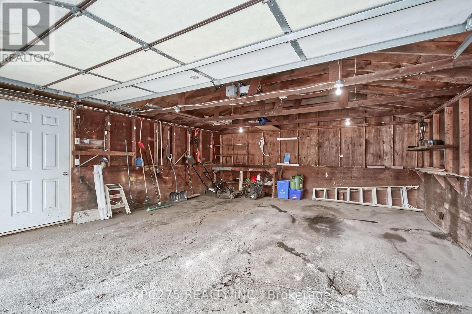 1461 TRAFALGAR STREET - 23