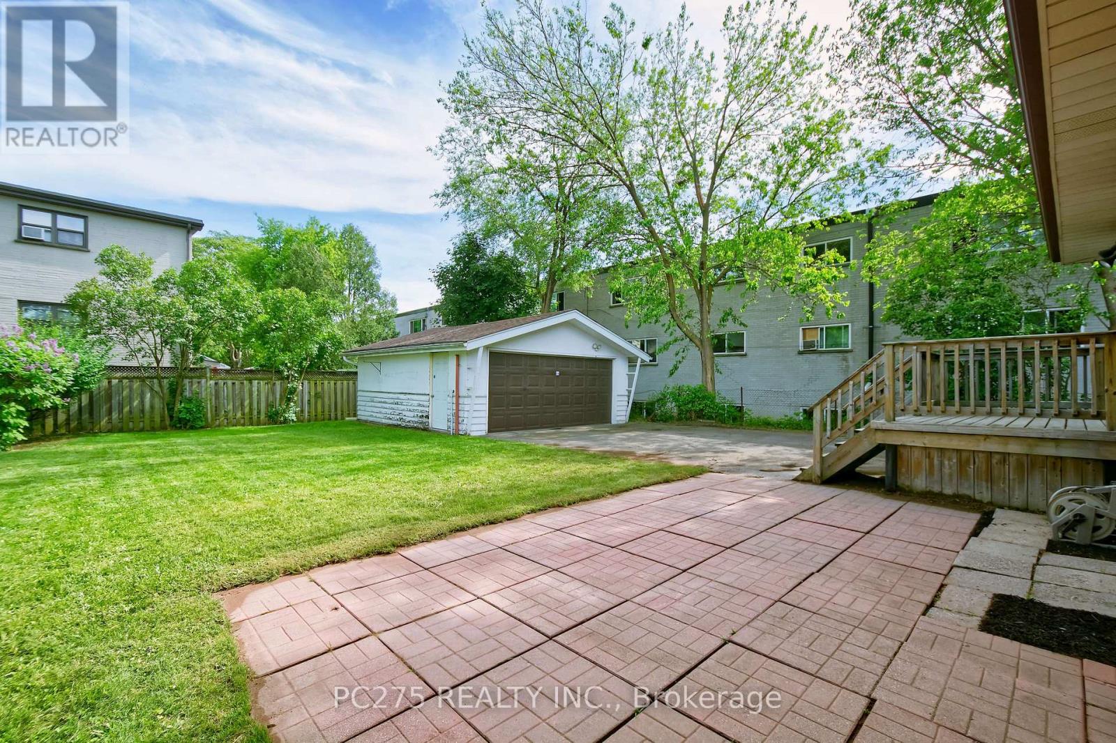 1461 TRAFALGAR STREET - 27