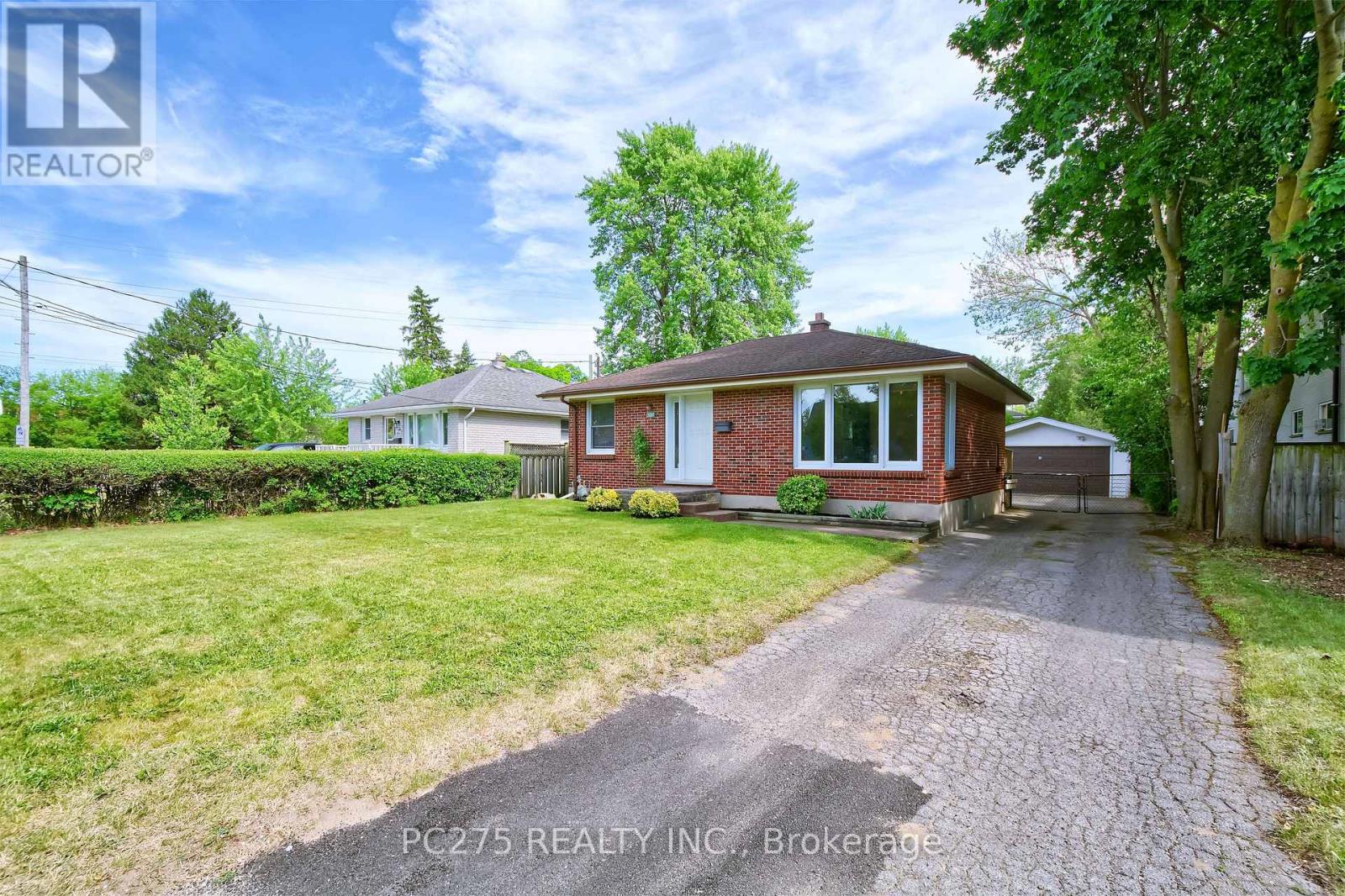1461 TRAFALGAR STREET - 3