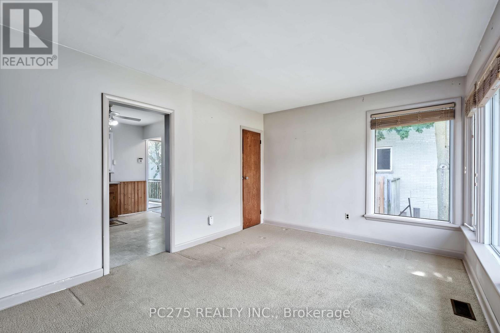 1461 TRAFALGAR STREET - 6