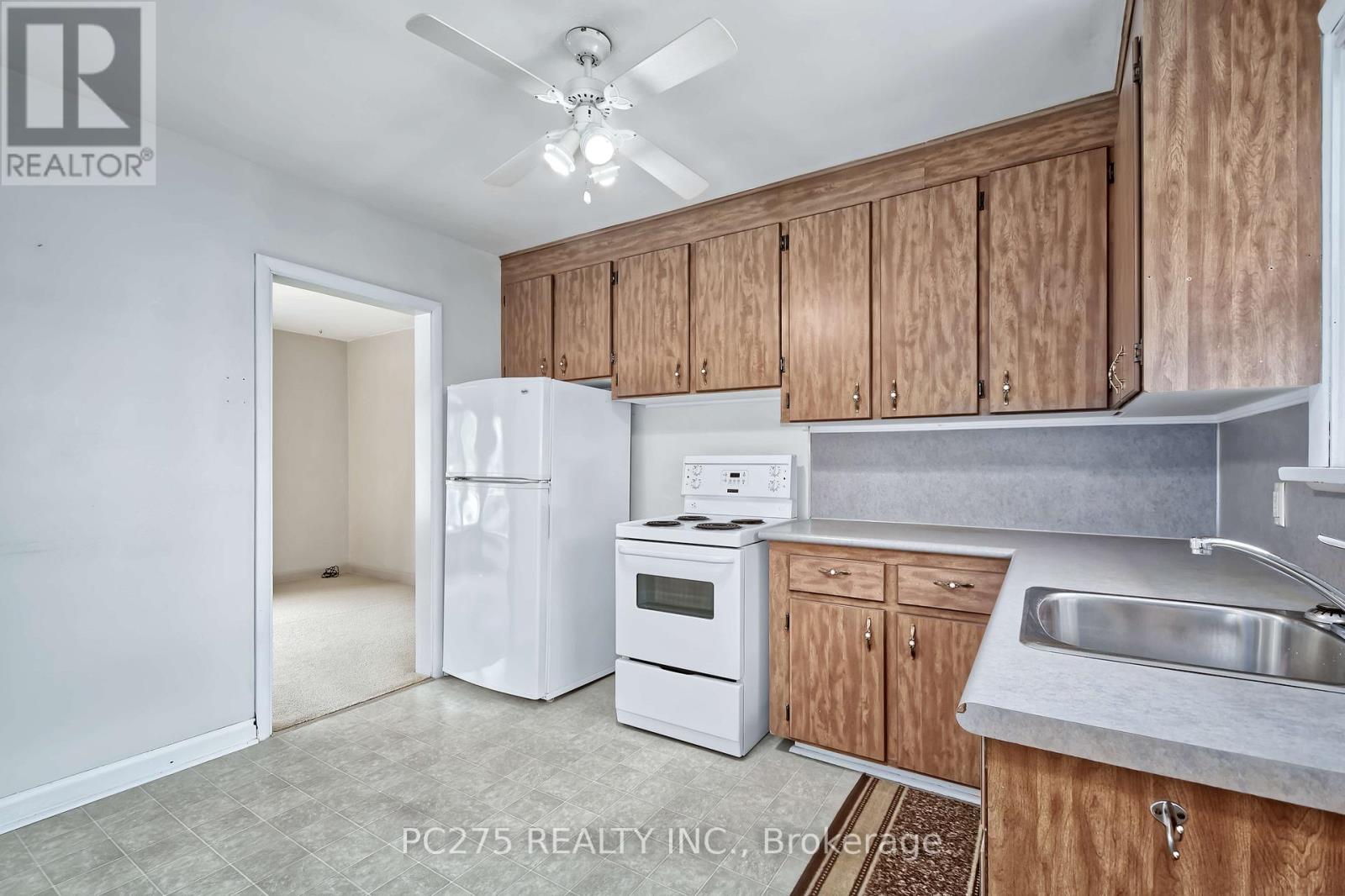 1461 TRAFALGAR STREET - 9