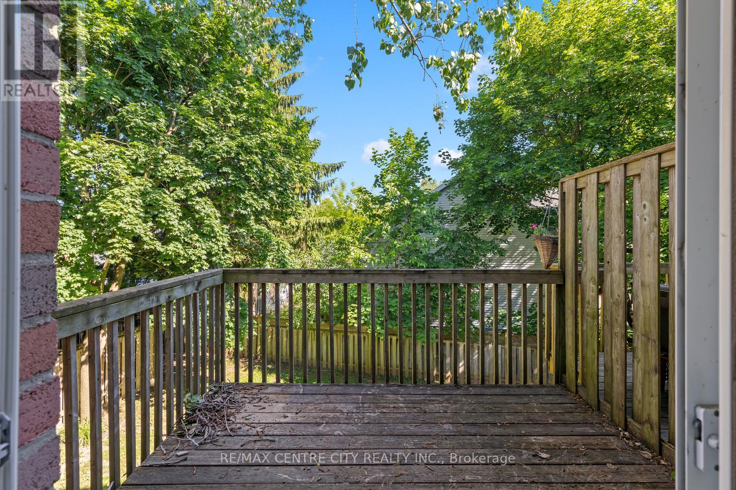 #42 9 AILSA PLACE - 21