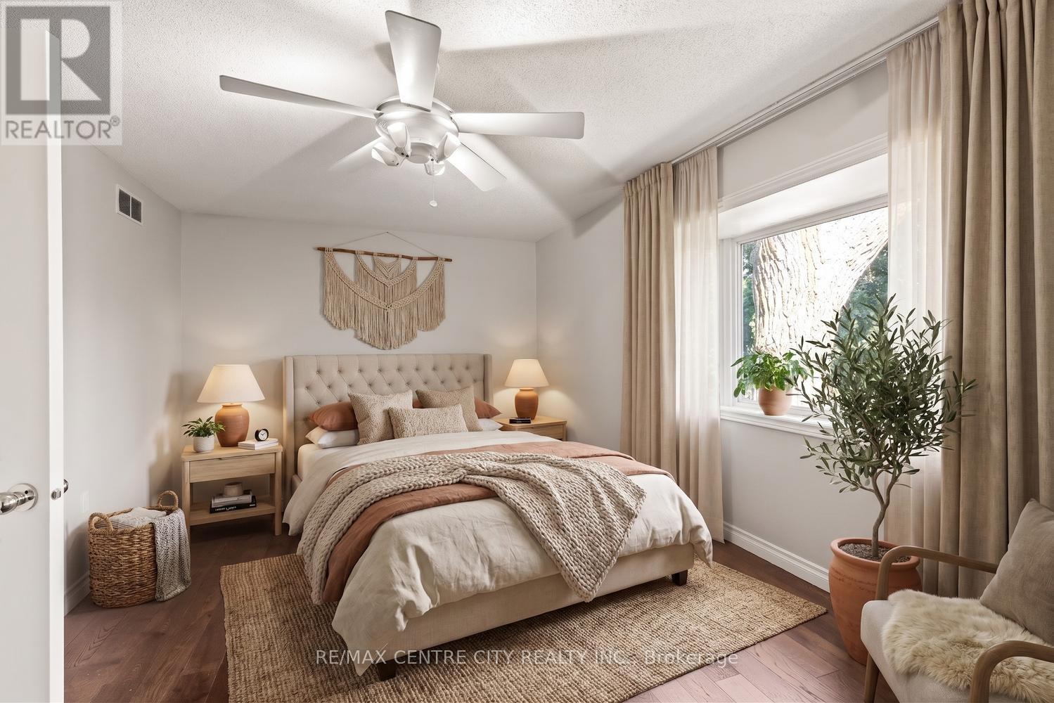 #42 9 AILSA PLACE - 27