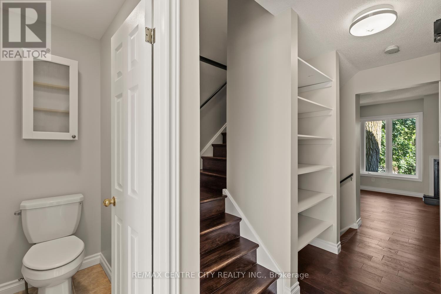 #42 9 AILSA PLACE - 5