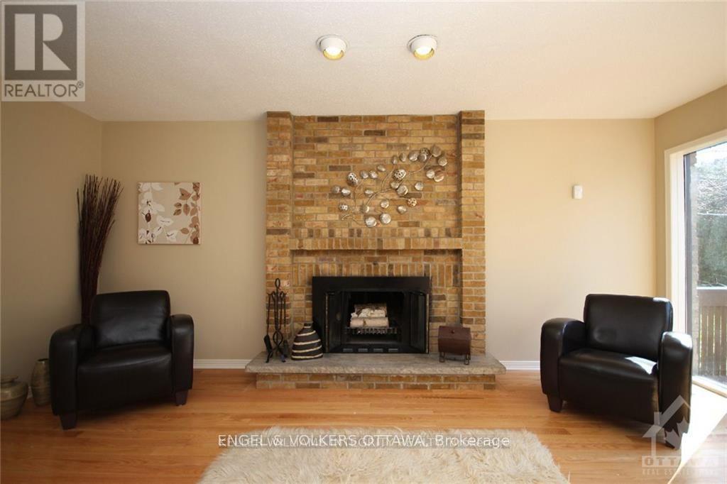 5 Bed, 4 Bath House for Sale in Ottawa – 28 COUNTRY CLUB DRIVE, Ottawa – MLS# X13421176 - Image 10