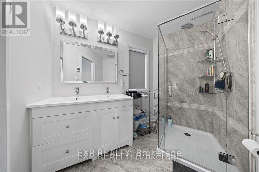 2 Bed, 2 Bath House for Rent in Ottawa – B – 18 IVYLEA STREET, Ottawa – MLS# X13421282 - Image 11
