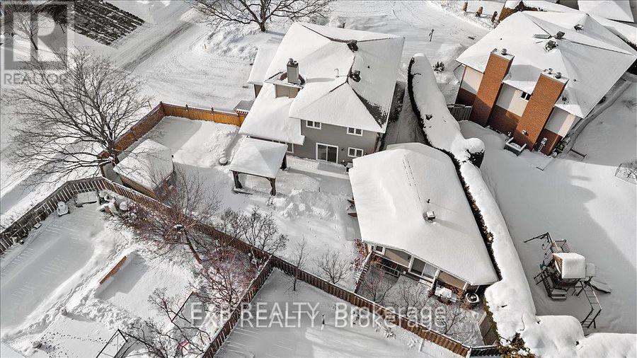 2 Bed, 2 Bath House for Rent in Ottawa – B – 18 IVYLEA STREET, Ottawa – MLS# X13421282 - Image 12