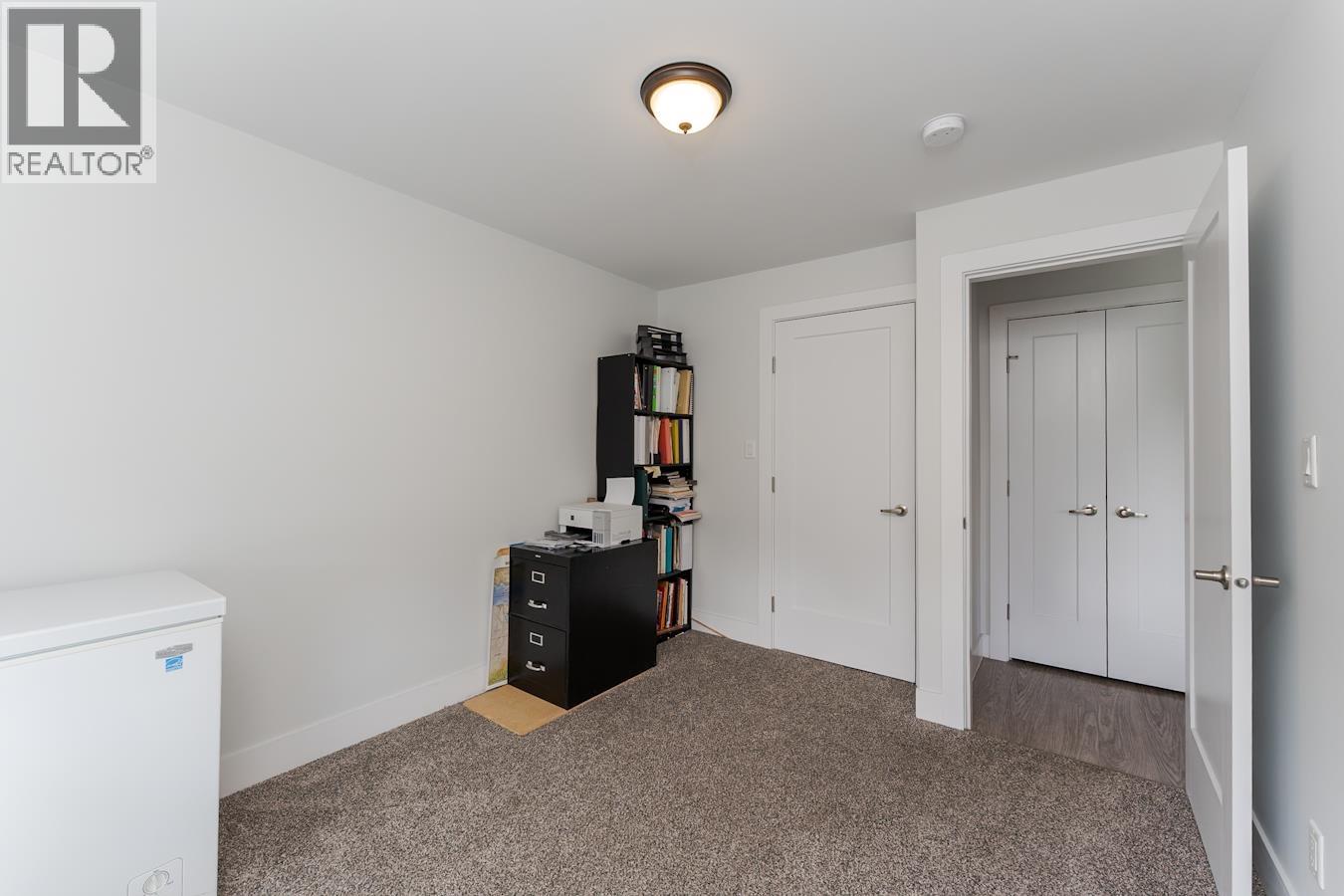 #221 2055 INGLEDEW STREET - 28