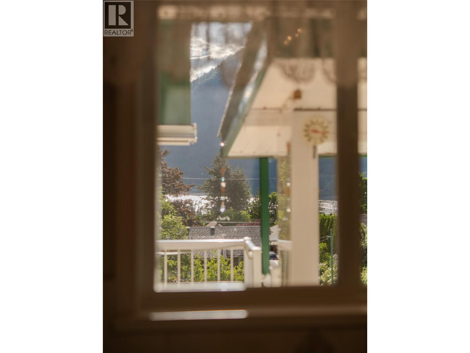 615 Eighth Street - 45