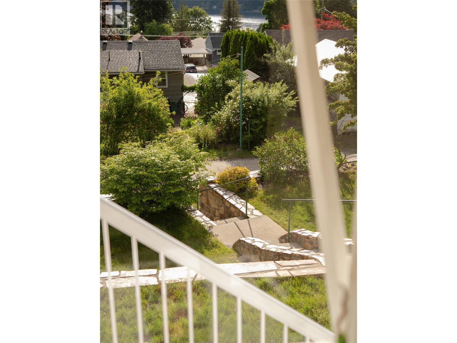 615 Eighth Street - 58