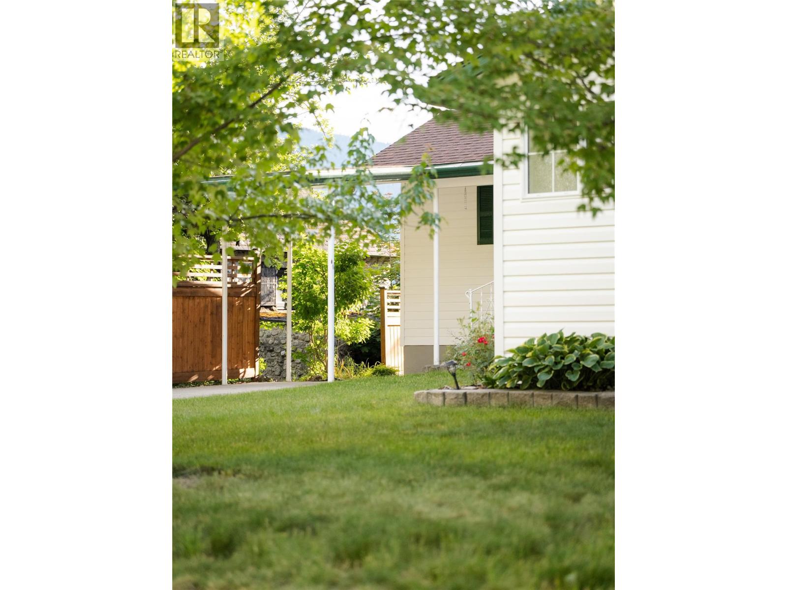 615 Eighth Street - 66