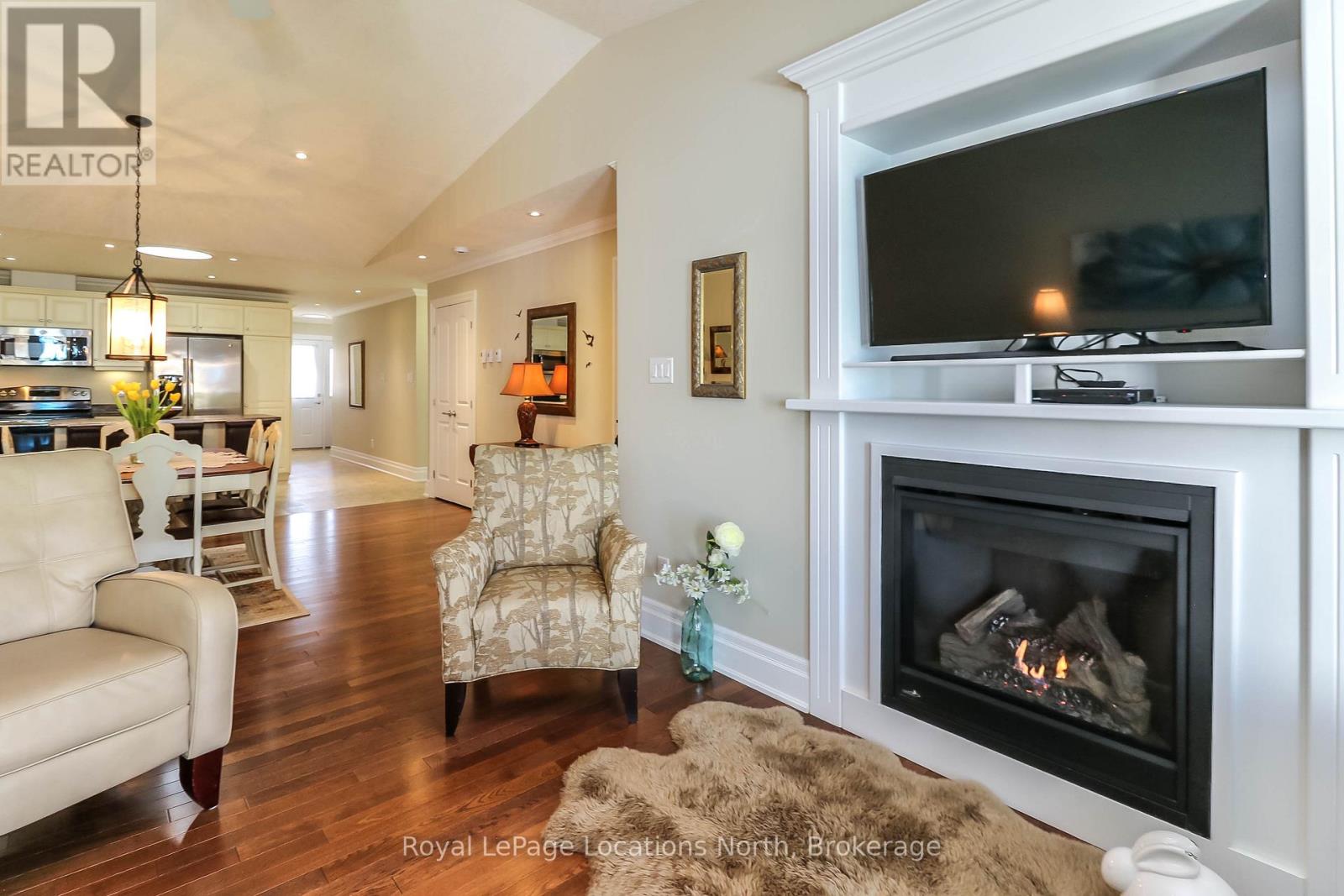 46 GARDEN GROVE CRESCENT - 23