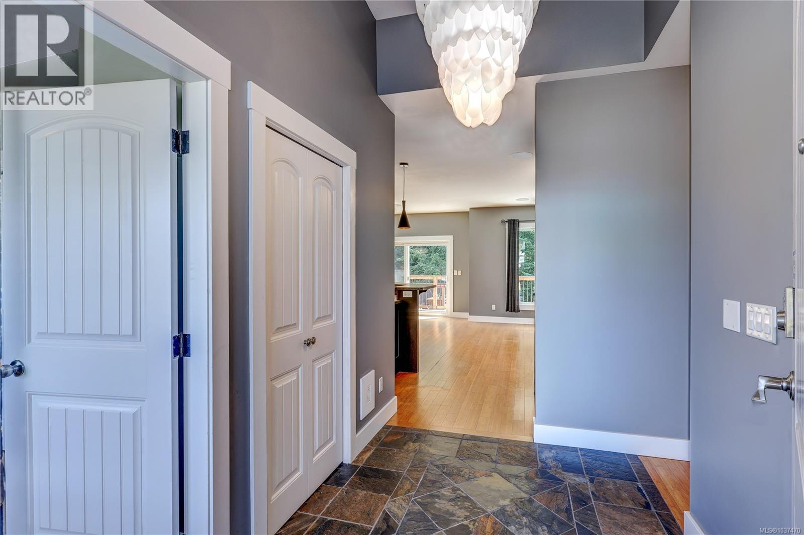 209 Shiloh Dr - 3