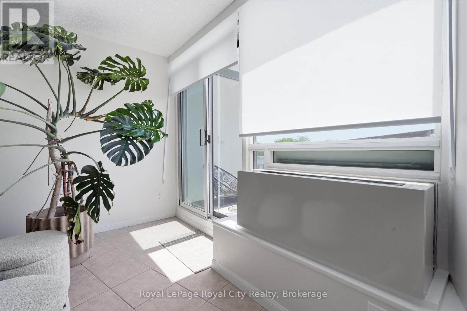 #610 107 BAGOT STREET - 11