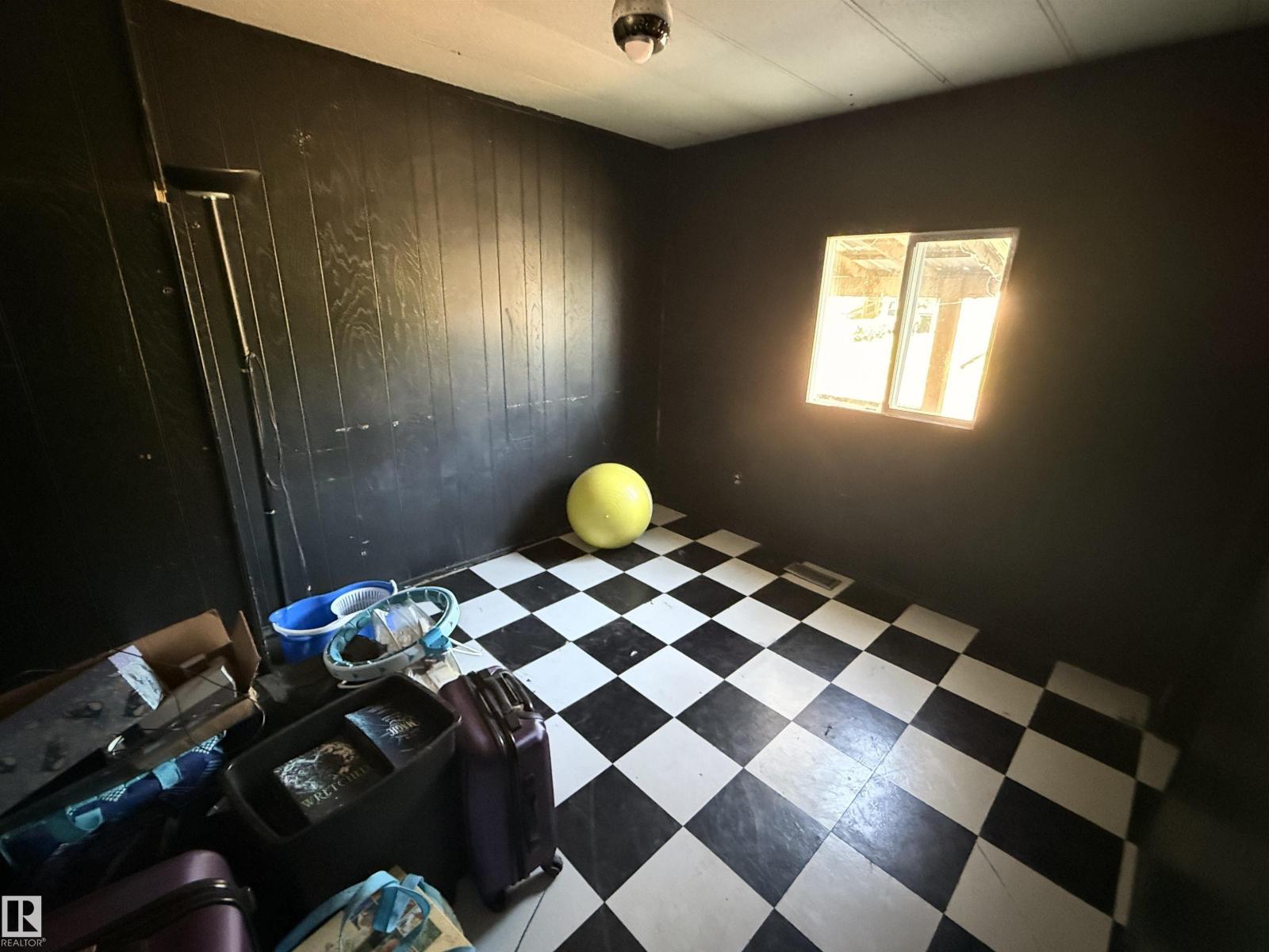 5320 51 ST - photo 4