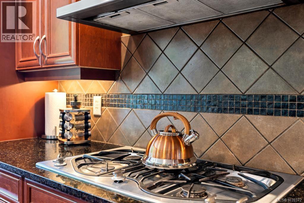 7002 East Sooke Rd - 24