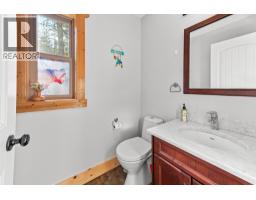 9881 Osprey Landing Drive, Wardner, BC V0B2J0 Photo 34