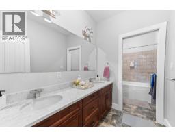 Bedroom - 9881 Osprey Landing Drive, Wardner, BC V0B2J0 Photo 11