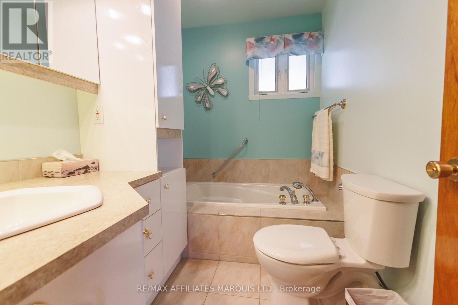 63 KINCARDINE STREET W - 34