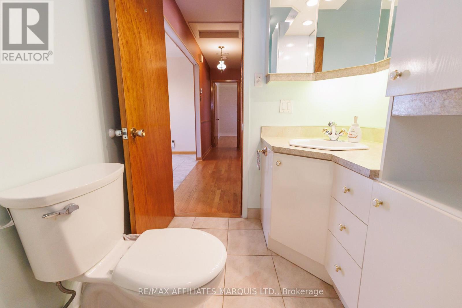 63 KINCARDINE STREET W - 35