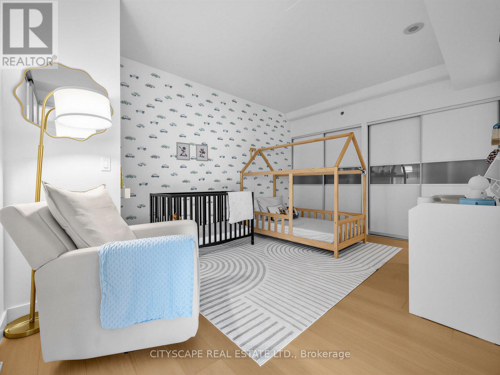 #924 55 STEWART STREET - 13