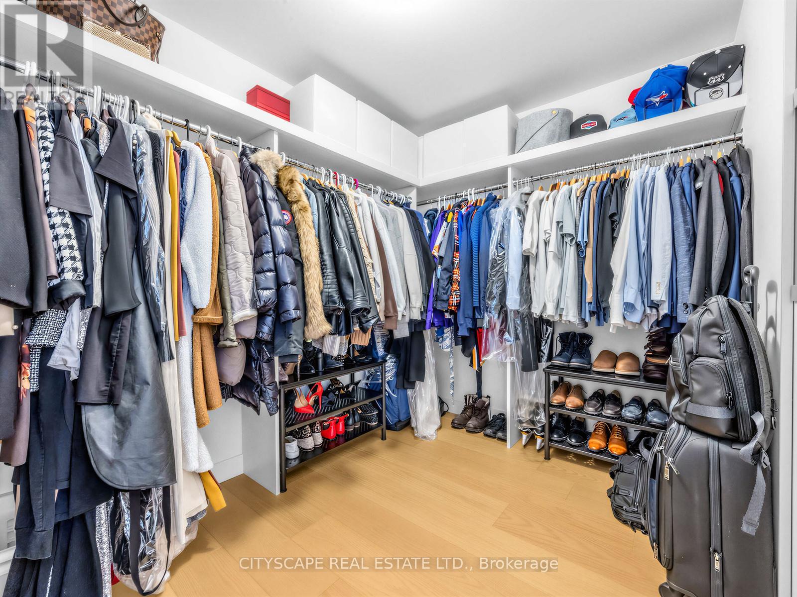 #924 55 STEWART STREET - 14