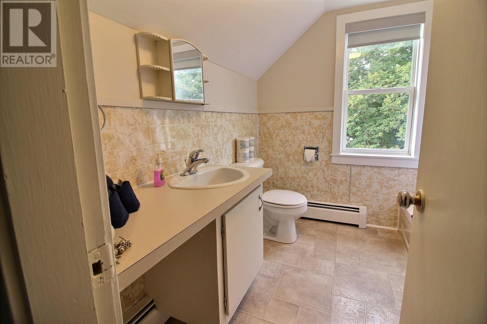 55 Harbourview Drive - 17