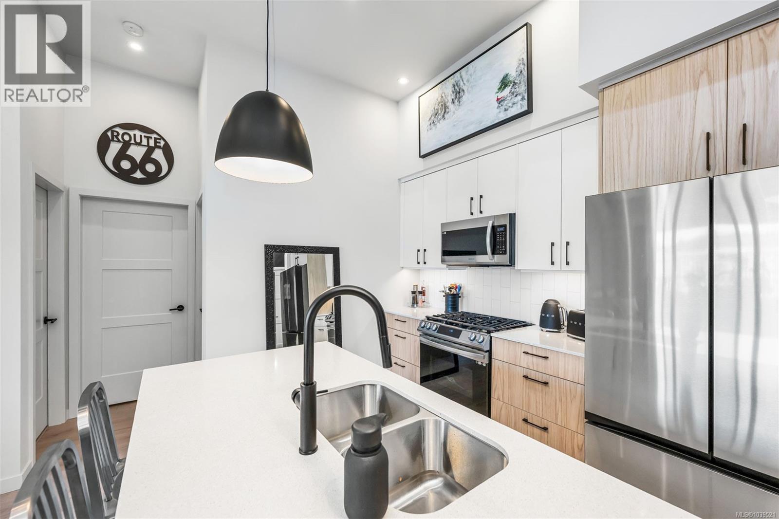 #608 947 Whirlaway Cres - 15