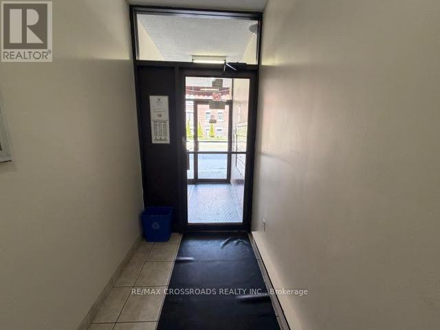 Listing photo of 305 - 1 KINGSTON ROAD E