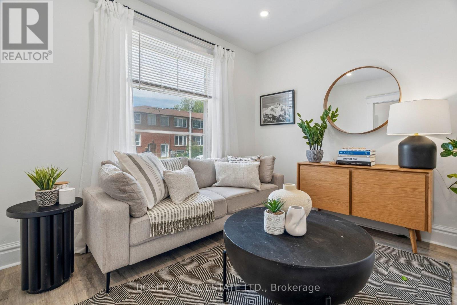 11 PAPE AVENUE - 5