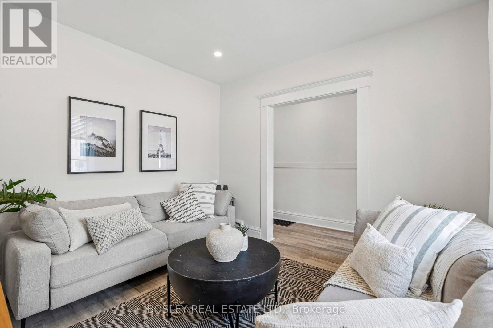 11 PAPE AVENUE - 6