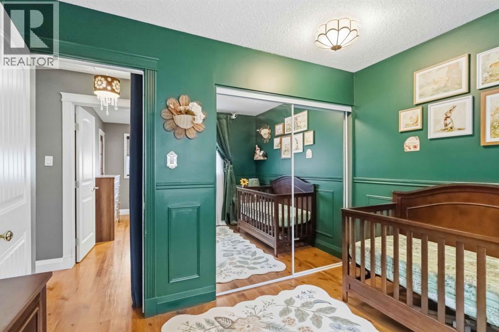 108 Ermine Crescent — photo 24